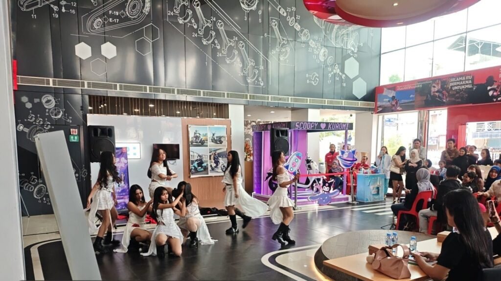 Peserta Tampil Total di Dance Cover Competition K-Pop Trio Motor Perintis Banjarmasin. Foto Dok Istimewa