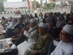 Honda Haur Kuning Motor Kolaborasi dengan Dewan Masjid Indonesia Kota Banjarbaru Gelar Pagelaran Maulid Habsyi & Syair Islami Kolaborasi Honda Haur Kuning Motor dan DMI Banjarbaru Hadirkan Syair Islami Penuh Makna. Foto Dok Istimewa