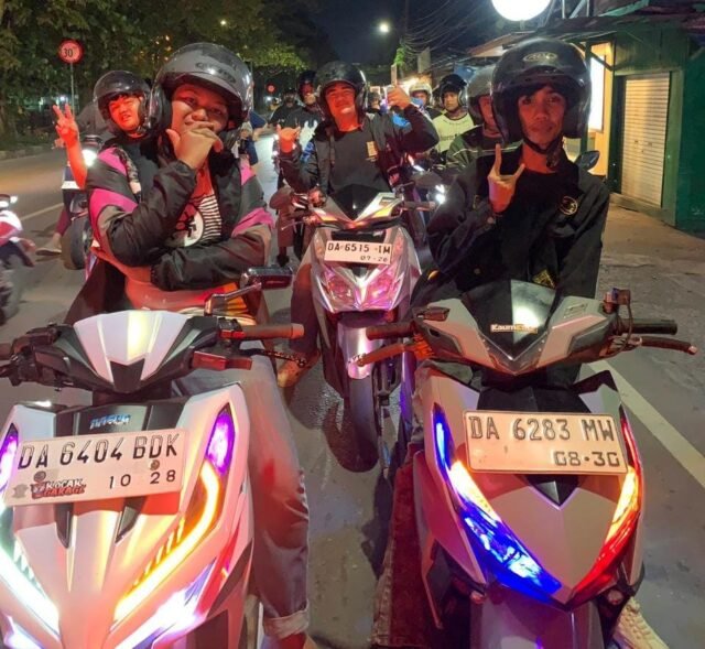 Komunitas Honda Vario Tampil Kompak dalam Night Ride Bersama PT Trio Motor. Foto Dok istimewa Komunitas Honda Vario Tampil Kompak dalam Night Ride Bersama PT Trio Motor. Foto Dok istimewa