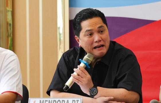 Menpora Erick Thohir pada sesi konferensi pers hari Jumat (21/11/2025) di Kantor Kemenpora, Jakarta. (Abdul Aziz/Bola.com) Menpora Erick Thohir pada sesi konferensi pers hari Jumat (21/11/2025) di Kantor Kemenpora, Jakarta. (Abdul Aziz/Bola.com)