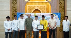 Gerakan Pilah Plastik Menggema pada Safari Ramadan Wali Kota Banjarmasin di Sungai Jingah Safari Ramadan Wali Kota Banjarmasin H. Muhammad Yamin HR bersama jajaran Pemko Banjarmasin di Masjid Bani Arsyadi kawasan Sungai Jingah, Kecamatan Banjarmasin Utara, Kamis (26/2/2026) lalu - Foto Dok Diskominfo Banjarmasin