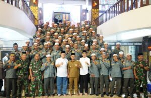 Perkuat Sinergi, Wali Kota Banjarmasin Buka Puasa Bersama 3 Pilar Kelurahan di Balai Kota Hangat di Balai Kota, 3 Pilar Kelurahan Buka Puasa Bareng Wali Kota Banjarmasin H M Yamin. Foto Dok Istimewa