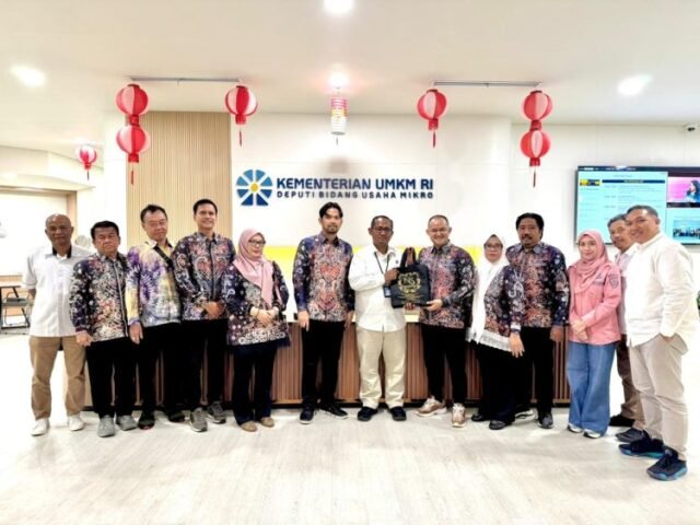 PANSUS: DPRD Banjarmasin melaksanakan kunjungan kerja dan konsultasi ke Kementerian UMKM RI terkait perkembangan undang-undang dan kebijakan terbaru untuk menyusun Raperda tentang UMKM/pedagang kecil.