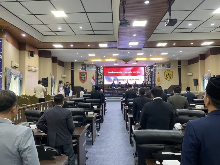 PARIPURNA: DPRD Kota Banjarmasin menggelar rapat Paripurna perihal Penutupan Masa Sidang III Tahun 2025 dan Pembukaan Masa Sidang I Tahun 2026.