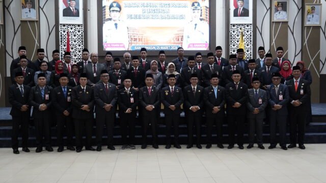 Wali Kota Yamin Pimpin Pelantikan, Tujuh Pejabat Pemkot Banjarmasin Dirotasi. Foto Dok Istimewa Wali Kota Yamin Pimpin Pelantikan, Tujuh Pejabat Pemkot Banjarmasin Dirotasi. Foto Dok Istimewa