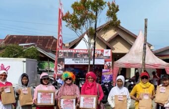 Honda Kumala Motor Palangkaraya Gelar Zumba Pink Party, Dorong Gaya Hidup Sehat Honda Kumala Motor Palangkaraya Gelar Zumba Pink Party, Dorong Gaya Hidup Sehat. Foto Dok Istimewa