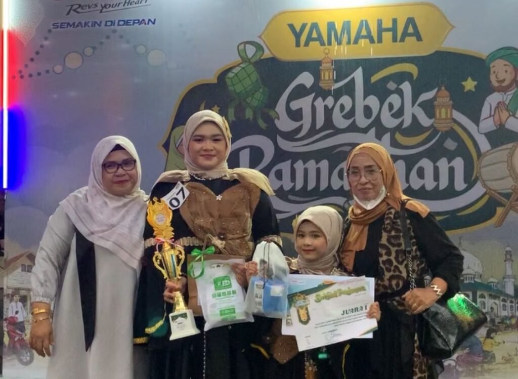 pemenang Family Fashion Show, kakak beradik Reva dan Reffi asal Kandangan, Hulu Sungai Selatan. Foto Dok Istimewa