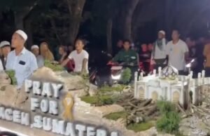Bukan Sekadar Pawai! Warga Lombok Timur Hadirkan Miniatur Masjid Pasca-Bencana Sumatra di Malam Takbiran Warga Lombok Timur Hadirkan Miniatur Masjid Pasca-Bencana Sumatra di Malam Takbiran. Foto Dok Tangkapan layar