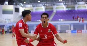 Timnas Futsal Indonesia Tundukkan Australia 3-2, Sempurna ke Semifinal sebagai Juara Grup B Selebrasi pemain Timnas Futsal Indonesia, Andres Dwi Persada Putra usai membobol gawang Australia dalam laga terakhir Grup B Piala AFF Futsal 2026 di Nonthaburi Hall, Bangkok, Thailand, Rabu (8/4/2026). (Dok. FFI)