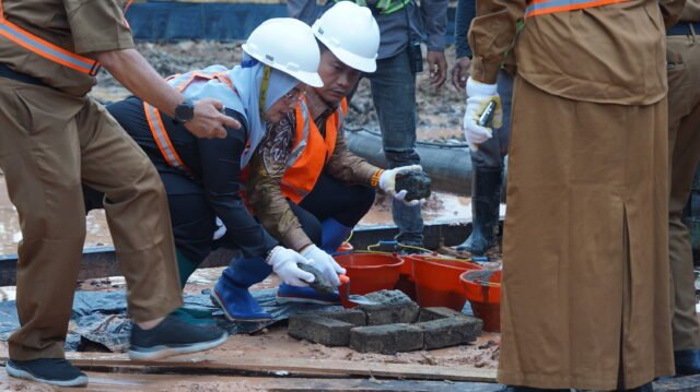 Wahana Air Segera DibangunaWali Kota Banjarmasin Muhammad Yamin HR, didampingi Ketua TP PKK Neli Listriani serta jajaran SKPD terkait. Foto Dok Istimewaa