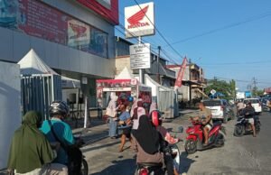 Honda Teladan Baru Gelar Program Tebus Murah, Warga Kotim Antusias Berburu Kebutuhan Hemat Honda Teladan Baru Gelar Program Tebus Murah, Warga Kotim Antusias Berburu Kebutuhan Hemat. Foto Dok Istimewa
