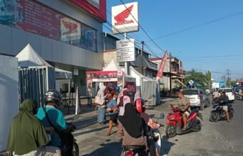 Honda Teladan Baru Gelar Program Tebus Murah, Warga Kotim Antusias Berburu Kebutuhan Hemat Honda Teladan Baru Gelar Program Tebus Murah, Warga Kotim Antusias Berburu Kebutuhan Hemat. Foto Dok Istimewa