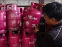 Harga LPG Pink di HST Melonjak, 5,5 Kg Tembus Rp135 Ribu akibat Distribusi Terganggu Harga LPG Pink di HST Melonjak, 5,5 Kg Tembus Rp135 Ribu akibat Distribusi Terganggu