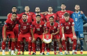 PSSI Sediakan 35 Ribu Tiket Timnas Indonesia vs Oman dan Mozambik, Ribuan Lembar Sudah Terjual Pelatih asal Inggris itu berhasil mempersembahkan sebuah kemenangan meyakinkan untuk Timnas Indonesia. Tampak dalam foto, pemain Timnas Indonesia berfoto bersama jelang melawan Saint Kitts and Nevis pada ajang FIFA Series 2026 di Stadion Utama Gelora Bung Karno (SUGBK), Jumat (27/3/2026) malam WIB. (Bola.com/Abdul Aziz)