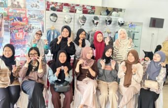 Honda 2 Naga Gelar Ribbon Keychain Class, Dorong Kreativitas dan Peluang Usaha Masyarakat Honda 2 Naga Gelar Ribbon Keychain Class, Dorong Kreativitas dan Peluang Usaha Masyarakat