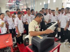 Kunjungan Industri ke Honda Trio Motor, Siswa SMKN 1 Daha Selatan Kenali Teknologi Motor Listrik Honda EM1 e: Siswa SMKN 1 Daha Selatan Kenali Teknologi Motor Listrik Honda EM1 e: