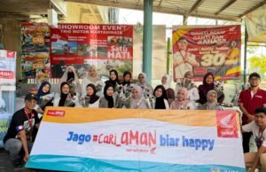Kartini in Bloom, Honda Trio Motor Martadinata Tebar Apresiasi Lewat Setangkai Mawar Kartini in Bloom, Honda Trio Motor Martadinata Tebar Apresiasi Lewat Setangkai Mawar