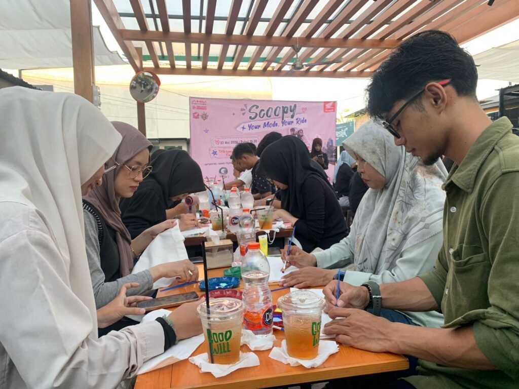 sesi kreatif seperti couple tote bag painting dan love letter session