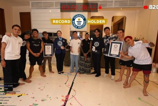 Marapthon AAA Clan Pecahkan Dua Rekor Dunia Guinness di Live Streaming YouTube Marapthon AAA Clan Pecahkan Dua Rekor Dunia Guinness di Live Streaming YouTube. Foto Dok Channel Youtube YB