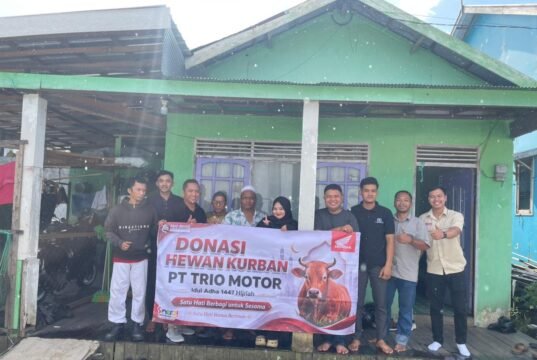 PT Trio Motor Honda Tebar Kepedulian Lewat Penyaluran Hewan Kurban di Langgar Daruth Thalibin Gambut PT Trio Motor Salurkan Hewan Kurban ke Langgar Daruth Thalibin Gambut. Foto Dok istimewa