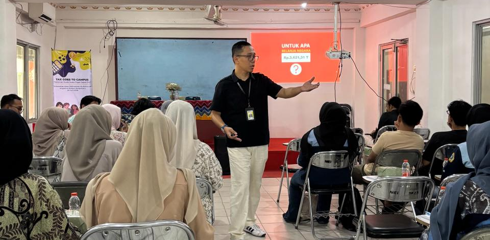 Tax Goes To Campus, DJP Kalselteng Perkuat Literasi Pajak Mahasiswa Uniska Banjarbaru. Foto Dok istimewa