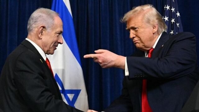 Sejumlah warga Israel merasa dikhianati Presiden Amerika Serikat Donald Trump menyusul kesepakatan damai dengan Iran. (AFP/JIM WATSON)