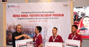 Bengkel Binaan Yayasan AHM Bukukan Omzet Rp7,9 Miliar, Serap 43 Tenaga Kerja Bengkel binaan Yayasan Astra Honda Motor (Yayasan AHM) terus berkembang dan memberikan dampak nyata terhadap perekonomian masyarakat. Foto Dok Istimewa