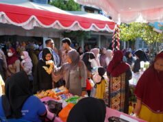 Warga Rusunawa Ganda Maghfirah Serbu Pasar Murah, 1.000 Paket Sembako Ludes Diserbu Warga Pasar Murah Disperdagin Diserbu Warga, 1.000 Paket Sembako Ludes di Rusunawa Ganda Maghfirah. Foto Dok istimewa