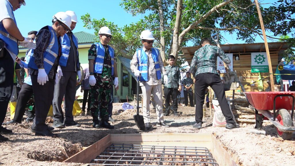 Wali Kota Banjarmasin Letakkan Batu Pertama Pembangunan Aula Gawi Berataan BLK. Foto Dok Istimewa