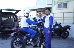 Honda Trio Motor Gelar Safety Riding Competition, Komunitas Honda Adu Keterampilan Berkendara Aman Peserta komunitas Honda menunjukkan kemampuan berkendara dalam Honda Community Safety Riding Competition Regional yang digelar PT Trio Motor sebagai bagian dari kampanye #Cari_Aman. Foto Dok istimewa