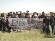 Trio Motor Tanam 1.000 Mangrove Bersama Komunitas CBR Banjarmasin PT Trio Motor bersama Komunitas CBR Banjarmasin menanam 1.000 mangrove di Tanah Laut sebagai wujud komitmen CSR dan pelestarian lingkungan. Foto Dok Istimewa