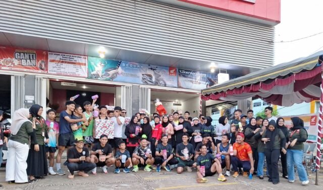 Peserta mengikuti kegiatan Running with Perdana Makmur yang diselenggarakan Dealer Honda Perdana Makmur Pelaihari. Foto Dok Istimewa Peserta mengikuti kegiatan Running with Perdana Makmur yang diselenggarakan Dealer Honda Perdana Makmur Pelaihari. Foto Dok Istimewa