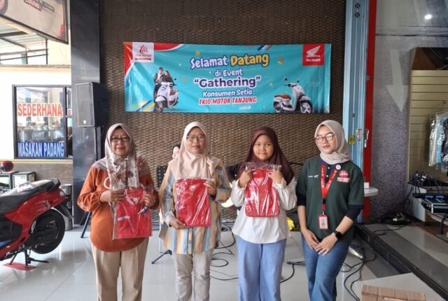Honda Trio Motor Tanjung menggelar Gathering Showroom Event sebagai bentuk apresiasi kepada pelanggan melalui hiburan, promo menarik, dan layanan khusus bagi konsumen setia. Foto Dok istimewa Honda Trio Motor Tanjung menggelar Gathering Showroom Event sebagai bentuk apresiasi kepada pelanggan melalui hiburan, promo menarik, dan layanan khusus bagi konsumen setia. Foto Dok istimewa