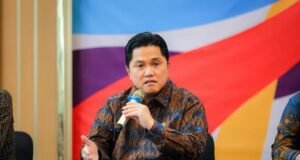 Erick Thohir Bocorkan Rotasi Asisten Pelatih Timnas Indonesia, John Herdman Siapkan Regenerasi Pelatih Lokal Menteri Pemuda dan Olahraga Republik Indonesia, Erick Thohir berbicara kepada awak media di kantor Kemenpora RI, Selasa (23/9/2025). (Bola.com/Bagaskara Lazuardi).
