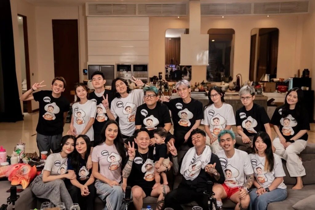 Mamber AAAClan bersama andrew . Foto Dok Instagram Weareaaaclan