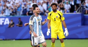 Messi Kagumi Aksi Gemilang Kiper Cape Verde Vozinha: Penampilan di Usia 40 Tahun Luar Biasa Messi Kagumi Aksi Gemilang Kiper Cape Verde Vozinha
