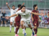 Debut Manis Mitchell Baker, Hattrick Bawa Timnas Indonesia Gebuk Kamboja 5-1 Striker debutan Timnas Indonesia, Mitchell Baker, langsung tampil cemerlang dalam laga pertamanya bersama Tim Garuda. Dua gol dicetak ke gawang Kamboja hanya dalam 15 menit pertama penampilannya di Piala AFF 2026, Senin (27/7/2026). (Kapanlagi.com/Budy Santoso)