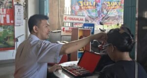 Cek Mata Gratis di Trio Motor Martadinata, Warga Diajak Peduli Penglihatan dan Keselamatan Berkendara Cek Mata Gratis di Trio Motor Martadinata, Warga Diajak Peduli Penglihatan dan Keselamatan Berkendara. Foto Dok Istimewa