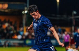 Debut Elkan Baggott di Millwall Berbuah Positif, Alex Neil Puas dengan Eksperimen Formasi Elkan Baggot dalam pertandingan melawan Cambridge United pada babak ketiga Piala Liga Inggris atau EFL Cup 2026/2027 di Cledara Abbey Stadium, Rabu (26/8/2026) . (Foto: Instagram @millwalfc)