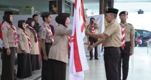 Ramaikan Jambore Nasional XII, Ketua Kwarcab Banjarmasin Pesan Peserta Jaga Nama Baik Banua Hj. Neli Listriani Beri Pesan kepada Peserta Jambore Nasional XII. Foto Dok Istimewa