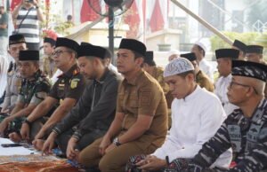 Salat Istisqa Jadi Ikhtiar Pemkot Banjarmasin Memohon Turunnya Hujan Pemkot Banjarmasin Gelar Salat Istisqa untuk Memohon Turunnya Hujan. Foto Dok Istimewa