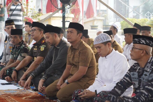 Pemkot Banjarmasin Gelar Salat Istisqa untuk Memohon Turunnya Hujan. Foto Dok Istimewa Pemkot Banjarmasin Gelar Salat Istisqa untuk Memohon Turunnya Hujan. Foto Dok Istimewa