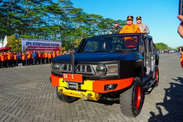 Gubernur Muhidin Pimpin Apel Kesiapsiagaan Karhutla 2026 di Banjarbaru. Foto Dok Muhammad randy Gubernur Muhidin Pimpin Apel Kesiapsiagaan Karhutla 2026 di Banjarbaru. Foto Dok Muhammad randy