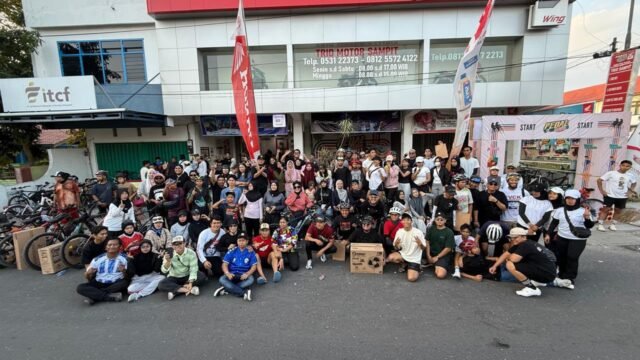 Pedal Together di Sampit, Komunitas Gowes Nikmati Kota Sambil Bangun Kebersamaan. Foto Dok istimewa Pedal Together di Sampit, Komunitas Gowes Nikmati Kota Sambil Bangun Kebersamaan. Foto Dok istimewa