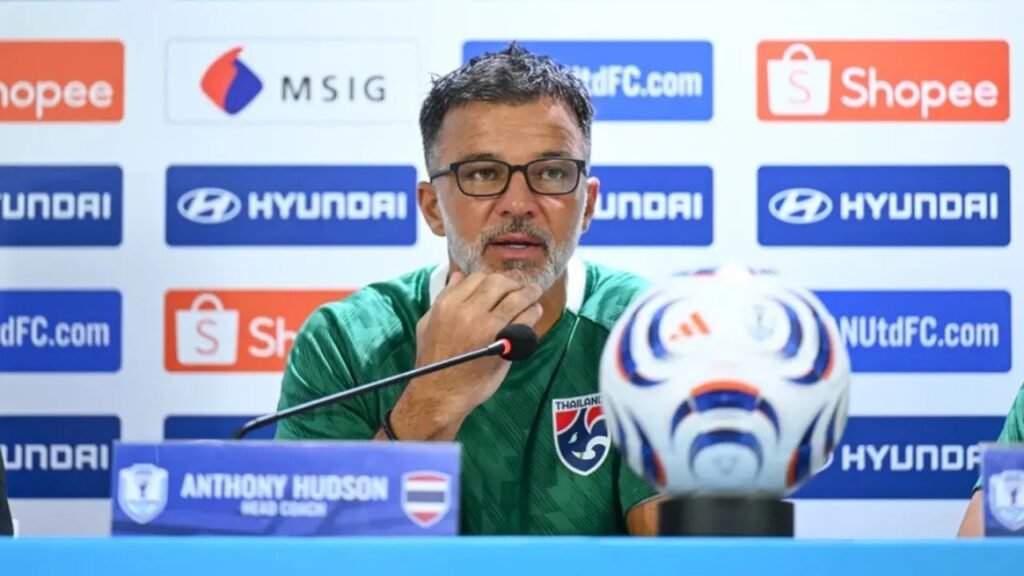 Anthony Hudson, pelatih Timnas Thailand. (Dok. aseanutdfc.com)