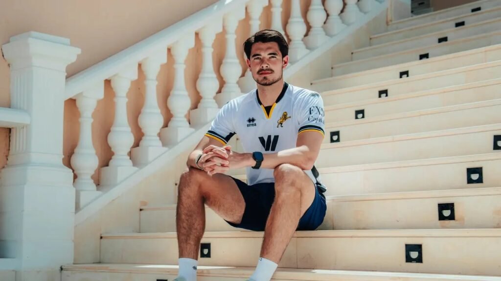 Elkan Baggott diperkenalkan secara resmi sebagai pemain Millwall, Kamis (16/7/2026). (Dok. Millwall)