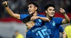 Anthony Hudson Yakin Thailand Bisa Comeback, Vietnam di Ambang Juara Piala AFF 2026 Foto: AFP/LILLIAN SUWANRUMPHA