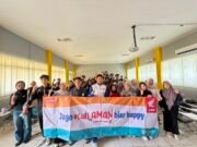 Kampanye #Cari_Aman Honda Hadir di FMIPA ULM Bersama Trio Motor PT Trio Motor bersama mahasiswa FMIPA ULM berfoto bersama usai kegiatan edukasi Safety Riding. Foto Dok Trio Motor