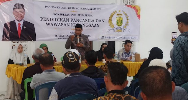 Wakil Ketua DPRD Kota Banjarmasin, H Mathari menggelar konsultasi publik dengan materi rancangan peraturan daerah (Raperda) tentang Pendidikan Pancasila dan Wawasan Kebangsaan, Minggu (30/8/2026)