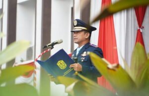 Harhubnas 2026, Wali Kota Yamin Dorong Transportasi Beri Manfaat Nyata bagi Masyarakat Wali Kota Banjarmasin H.M. Yamin HR menyampaikan amanat dalam peringatan Hari Perhubungan Nasional (Harhubnas) 2026. Foto Dok Istimewa